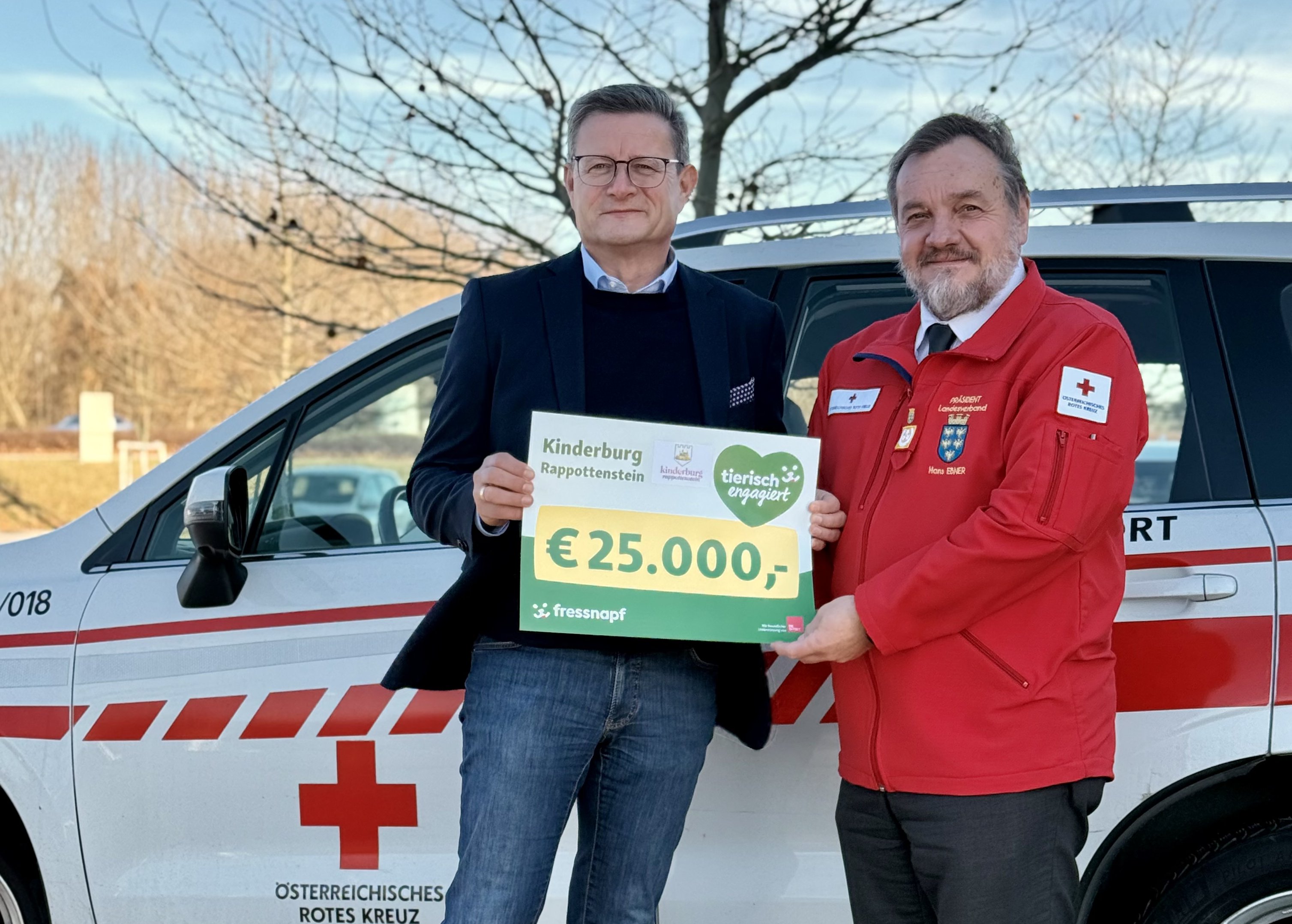 Spendenübergabe Fressnapf an Kinderburg