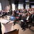 Rund 200 Gäste beschäftigten sich bei „HENRI. Der Dialog.“ mit der Frage, wie viel Vertrauen Künstliche Intelligenz verdient.