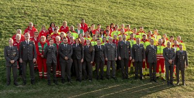 Gruppenbild der Teilnehmer:innen an der Bezirksversammlung 2026.