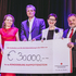 € 30.000,- konnten in diesem Jahr beim Benefizkonzert für die Kinderburg Rappottenstein „ersungen“ werden: (v.l.n.r.) Moderator Markus Richter, Landesgeschäftsführer-Stellvertreterin Andrea Winter, Rotes Kreuz Niederösterreich, Burg-Eigentümer und Rotkreuz-Konsul Benedikt Abensperg und Traun, Kinderburg-Botschafterin Christine Marek und Präsident Hans Ebner, Rotes Kreuz Niederösterreich.