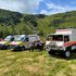 Zwei Rettungswagen, ein Einsatzmotorrad und der "Sanitätspinzgauer" wurden gesegnet