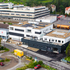 Alte Bezirksstelle (links), Neubau (rechts)