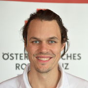 Portraitfoto von Dr. Patrick Heim, Betriebsarzt