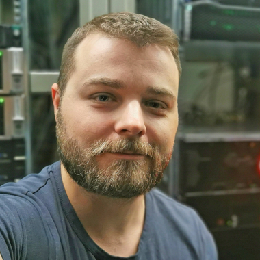Portraitfoto von Artur Asmus, System- und Netzwerkadministrator