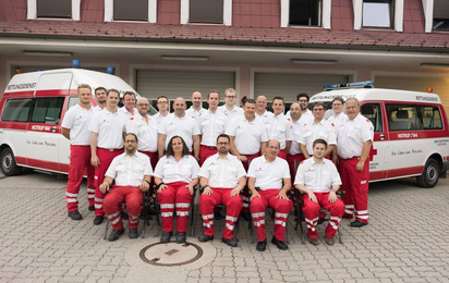 Gruppenfoto Bezirkskommando - © RKNÖ / Neulengbach Gruppenfoto Bezirkskommando St. Pölten