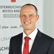 Portraitfoto von Wolfgang Hartmann, CFO