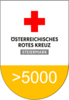 Auszeichnung für mehr als 5000 ehrenamtlich geleistete Stunden im Roten Kreuz: Rotkreuz-Logo mit dem Schriftzug "Österreichisches Rotes Kreuz - Steiermark" und der Zahl 5000 auf goldenem Grund.