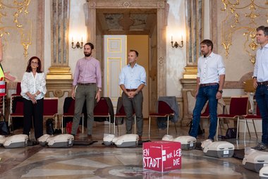 Erste-Hilfe-Kurztraining im Marmorsaal
