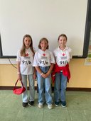 drei Kinder bereiten sich auf den Bewerb vor