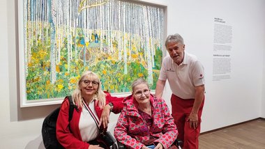 Ausstellung in der Albertina mit dem Rotkreuz-Wunschmobil