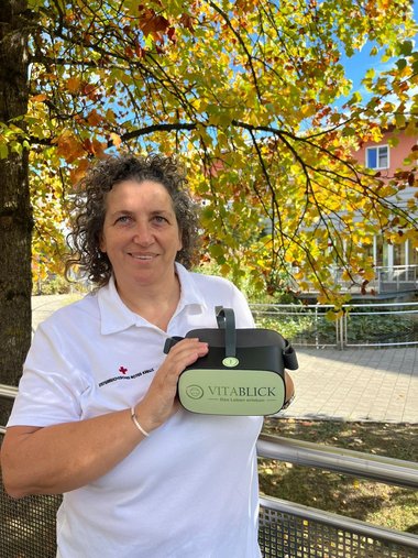 Natascha Illig begleitet als freiwillige Hospizmitarbeiterin in Vöcklabruck schwerkranke Menschen auf virtuellen Erinnerungsreisen.