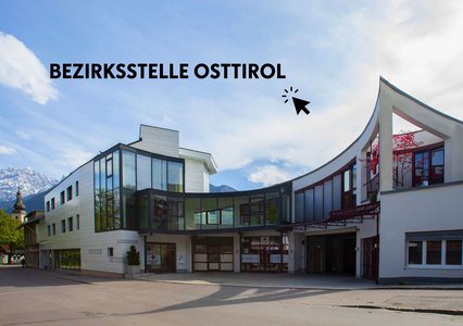 Gebäude der Bezirksstelle Osttirol im Frühjahr