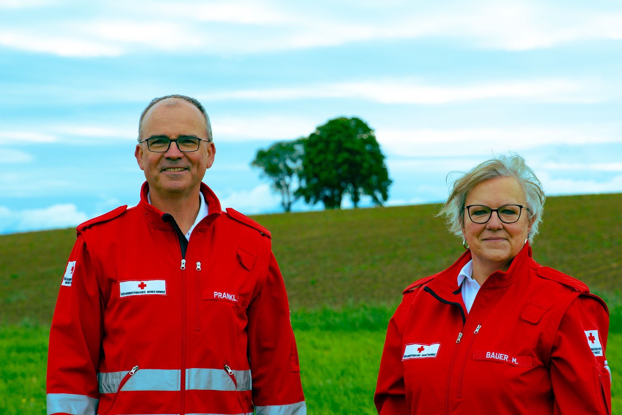 Ortsstellenleitung St. Leonhard-Ruprechtshofen - © Rotes Kreuz Melk / Maximilian Hanke Ortsstellenleiter-Stellvertreter Franz Prankl und Ortsstellenleiterin Monika Bauer