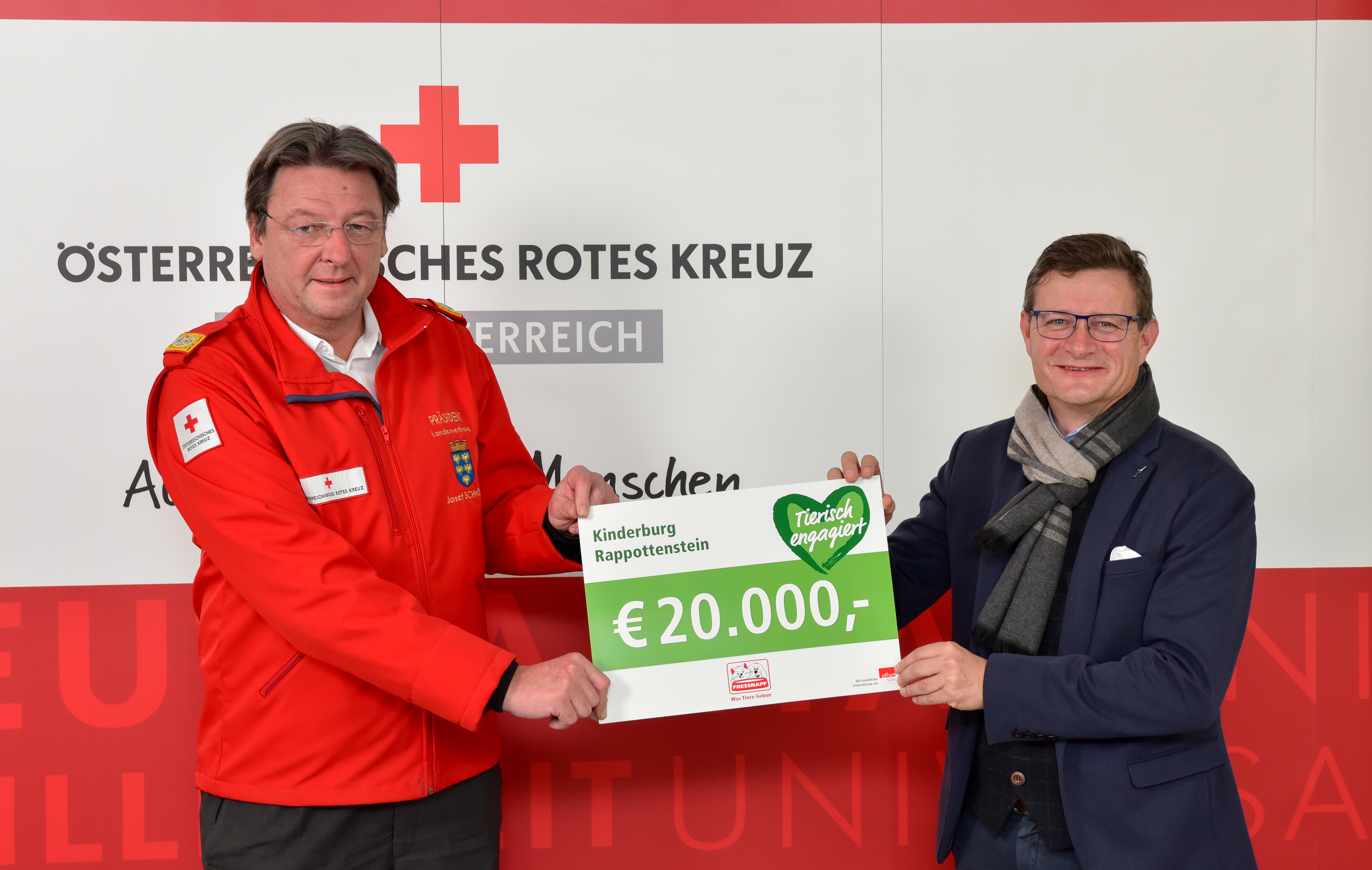 Spendenübergabe Fressnapf - © RK NÖ/Anna Zehetner Spendenübergabe Fressnapf