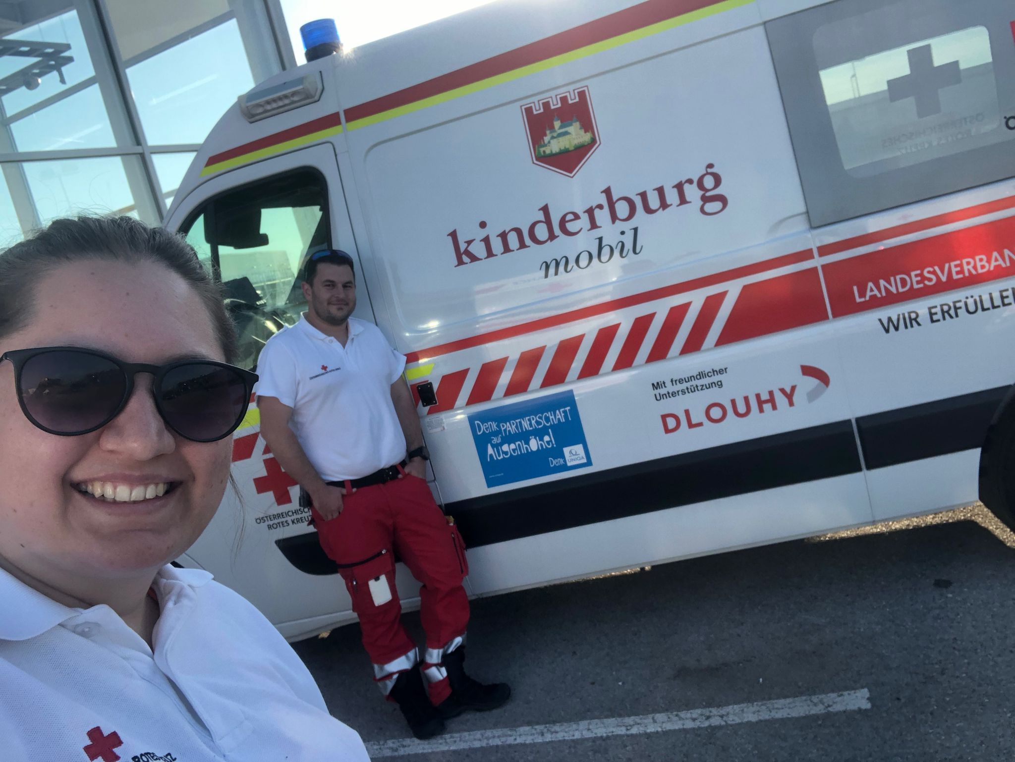 Kinderburg Mobil Abholung - © RK NÖ/T.Huber Unser Kinderburg mobil Team hat eine Familie aus Tirol zu uns gebracht.