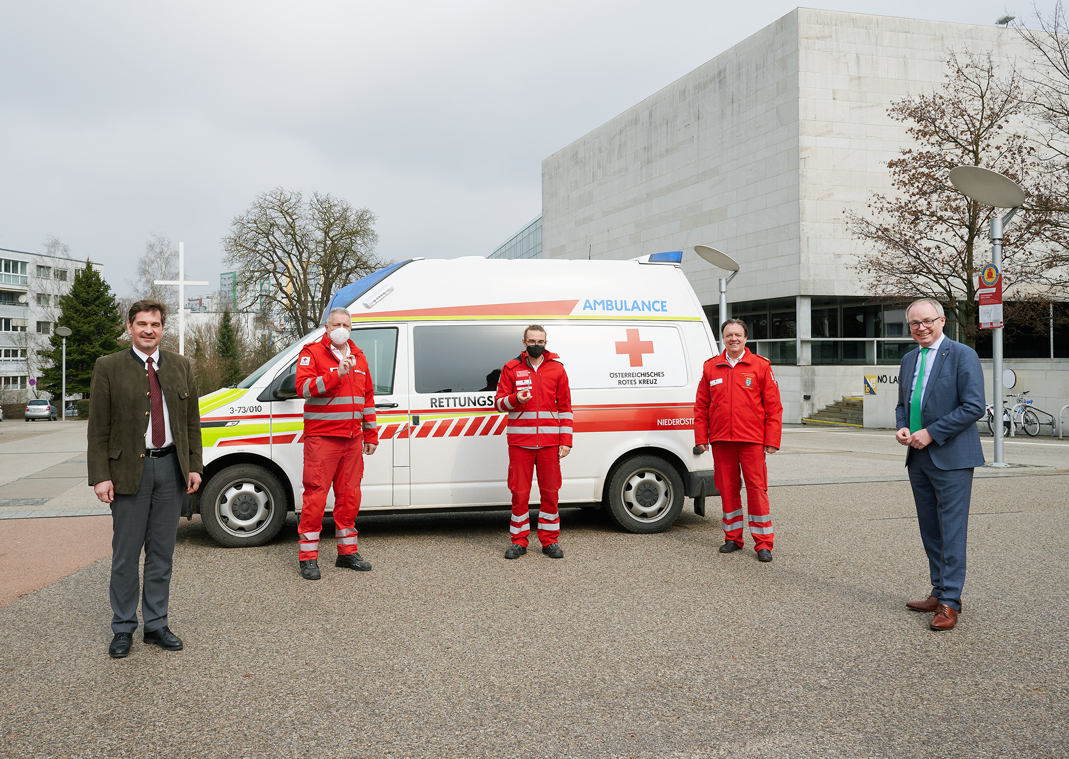 Impfaktion: 19 Impfstraßen in Betrieb - © NLK Pfeiffer Impfaktion: 19 Impfstraßen in Betrieb