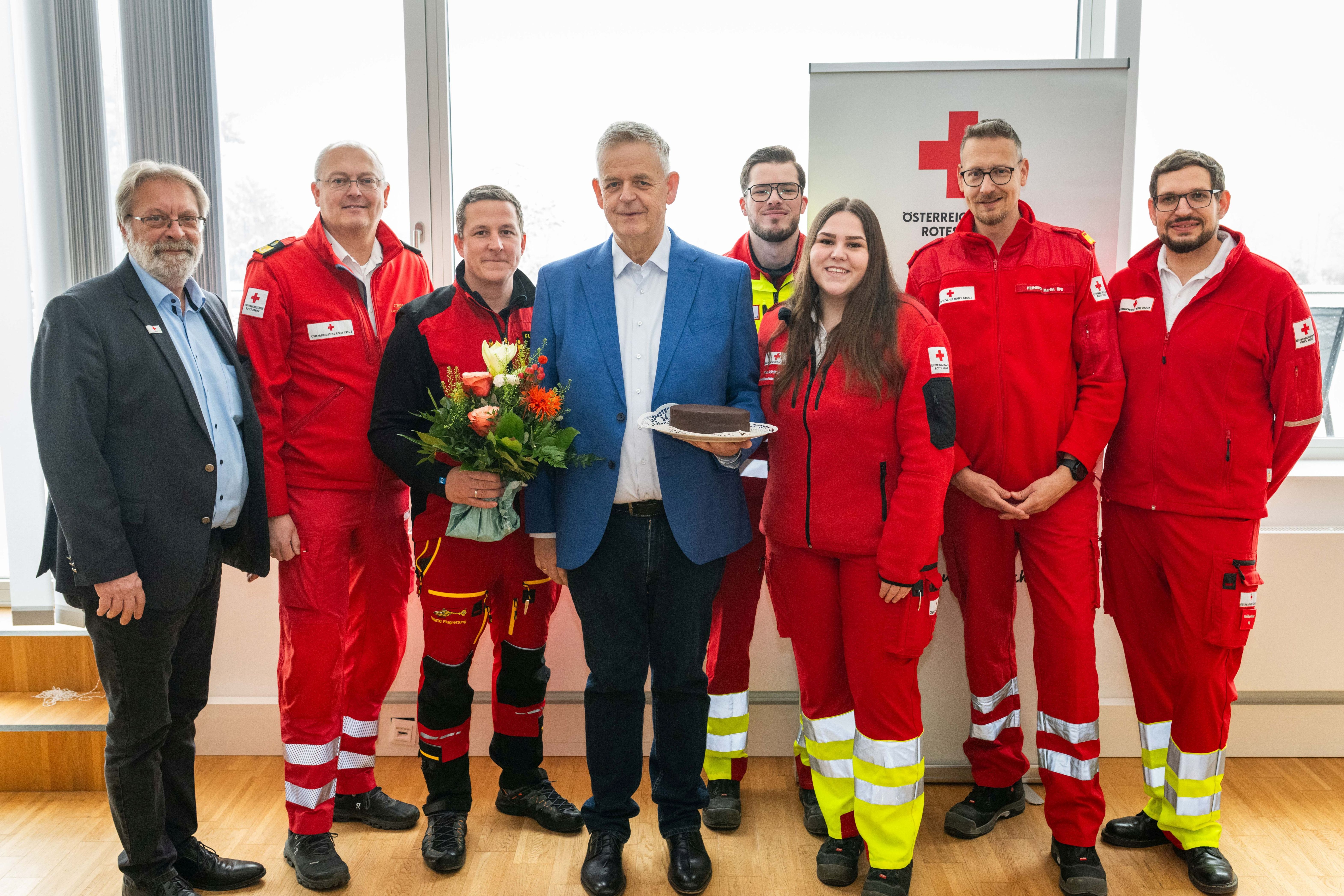 Gruppenfoto aller beteiligter Personen der Rettungskette