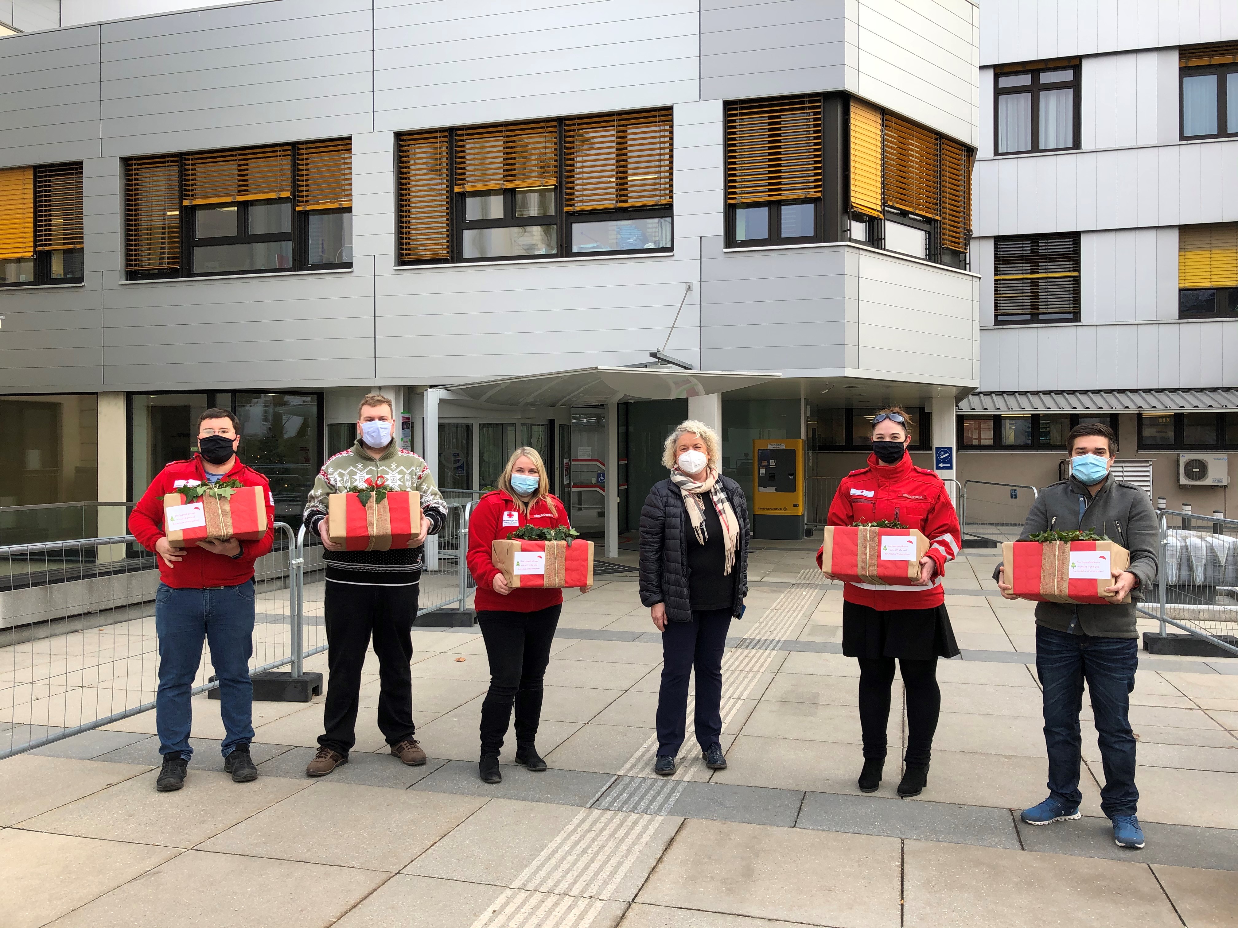 Paketübergabe Krankenhaus Kirchdorf
