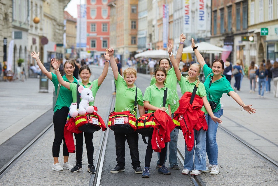 JRK Krenglbach in Graz - © RK Krenglbach Kinder auf der Herrengasse in Graz