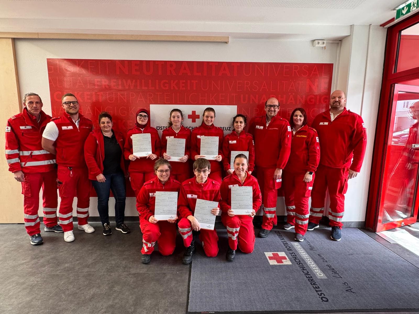 Nach erfolgreicher Abschlussprüfung war die Freude groß.