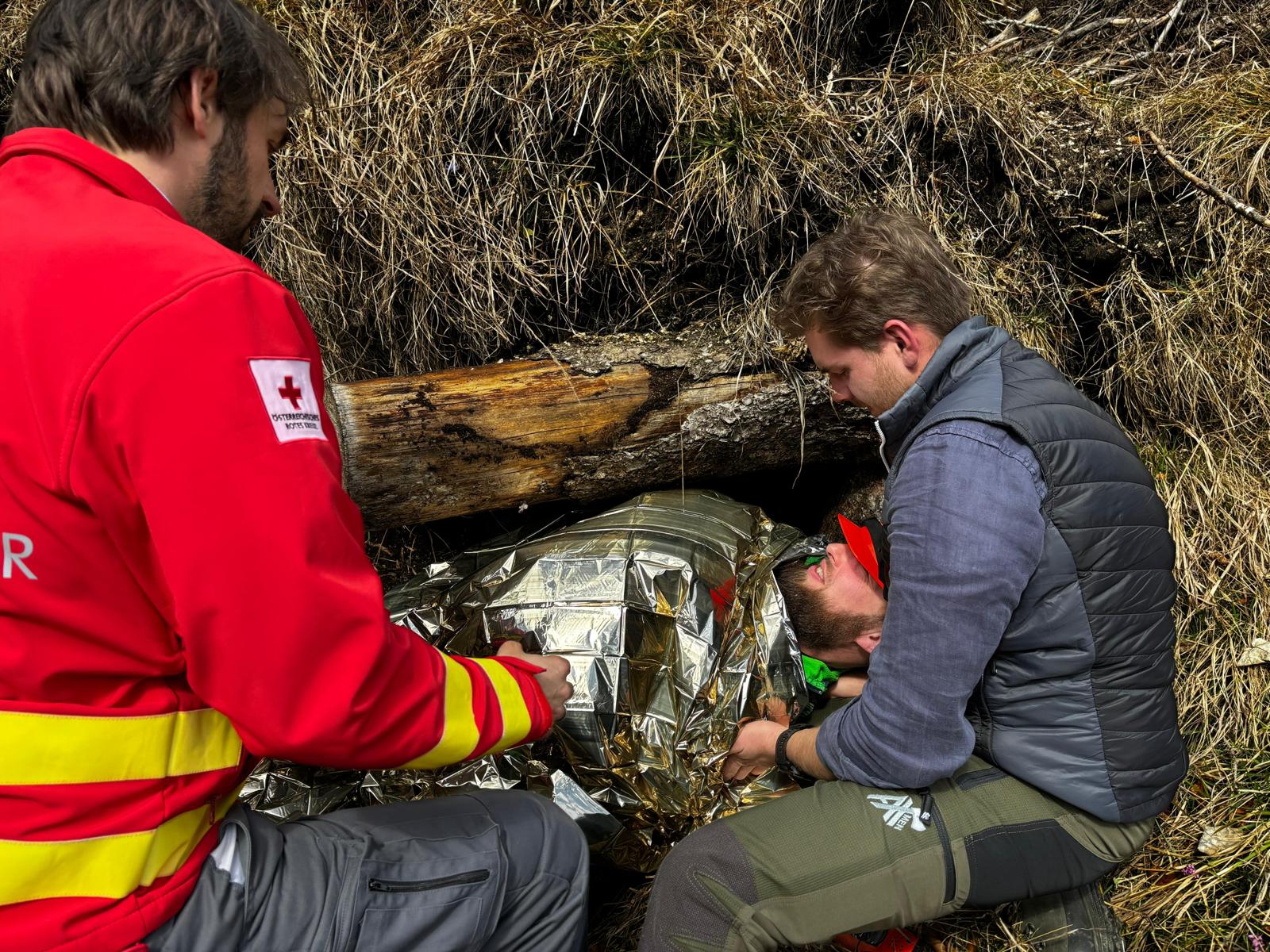 Notfallszenario Forstunfall – So funktioniert die Rettungskette bei ...