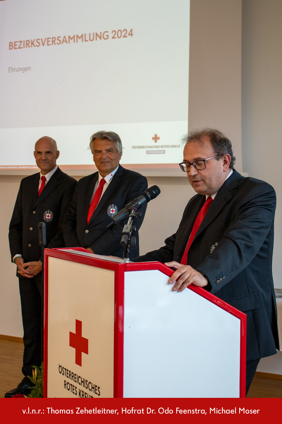 Thomas Zehetleitner, Hofrat Dr. Odo Feenstra, Michael Moser bei der Bezirksversammlung 2024